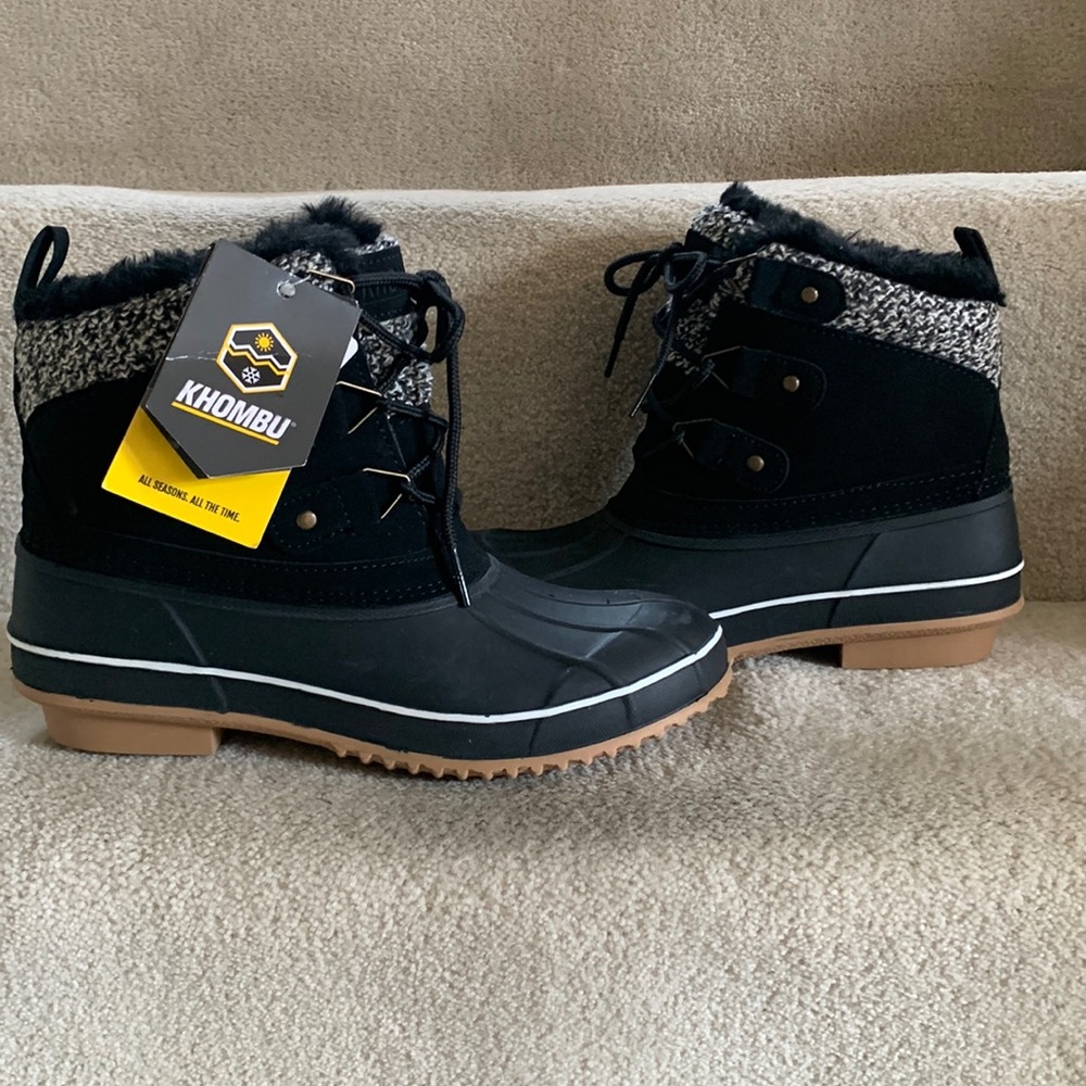 NWT KHOMBU WATERPROOF KERI SNOW BOOTS